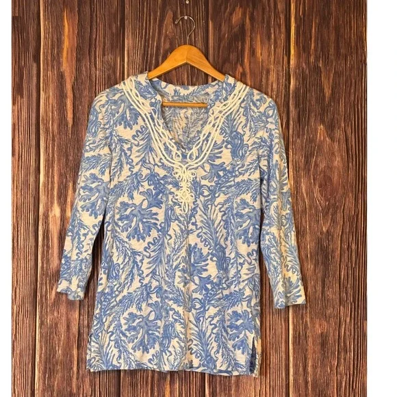 Lilly Pulitzer Kaia Tunic Top Womens M Blue Aqua Coral Cotton V-Neck Soutache - Picture 1 of 12